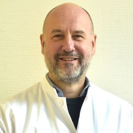 Prof. Dr. med. Stefan Esser